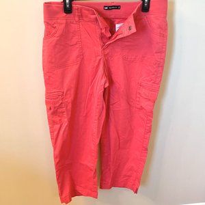 Size 12 pink Lee capris/cargo shorts